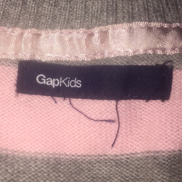 SALE ππ GAP KIDS Long Sleeve Stripped Sweater - Picture 4 of 5
